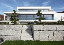 Modernes Anwesen mit Seeblick