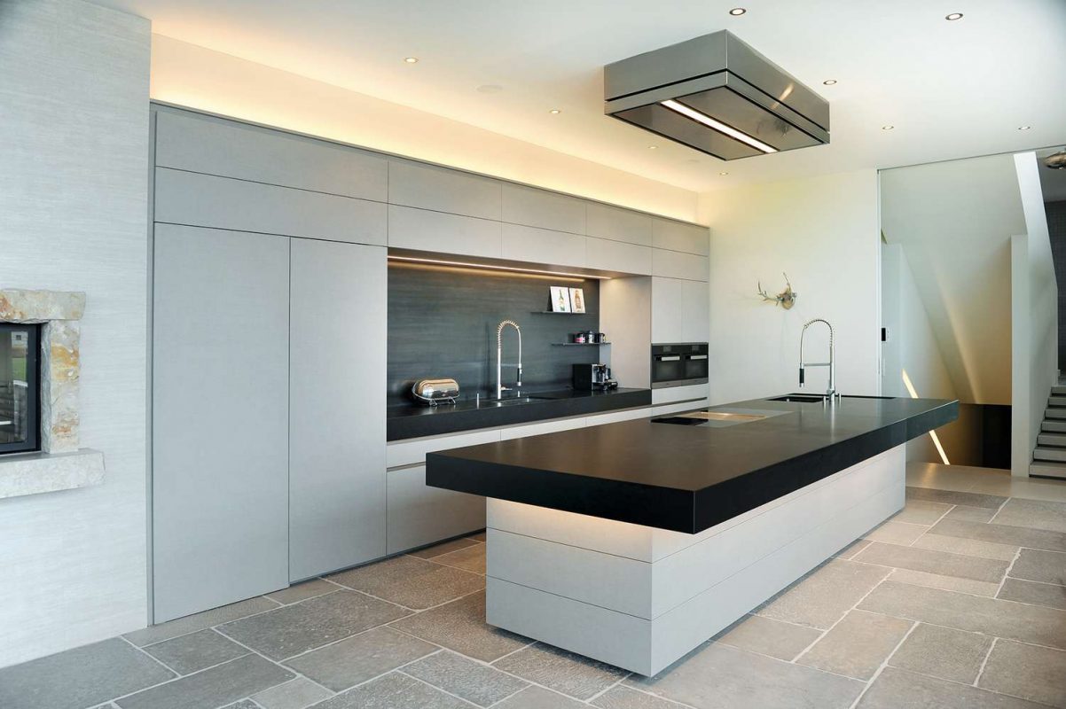 Grosszügig, grifflos und mit freier Sicht