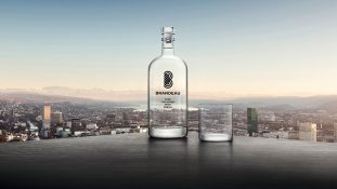 Schweizer Hahnenwasser stilvoll geniessen