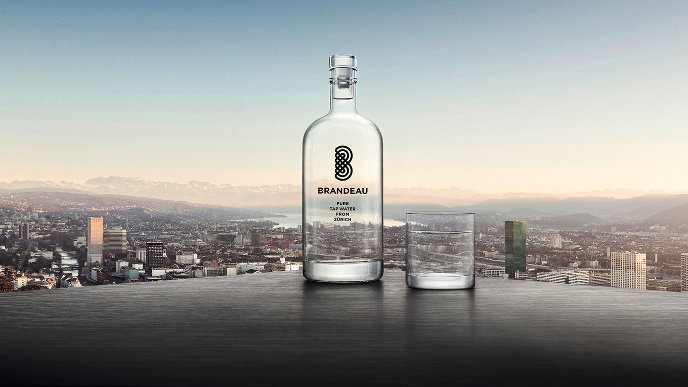 Schweizer Hahnenwasser stilvoll geniessen