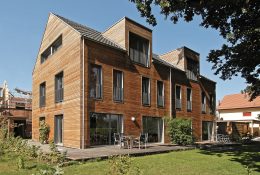 Verwitterte Holzfassaden