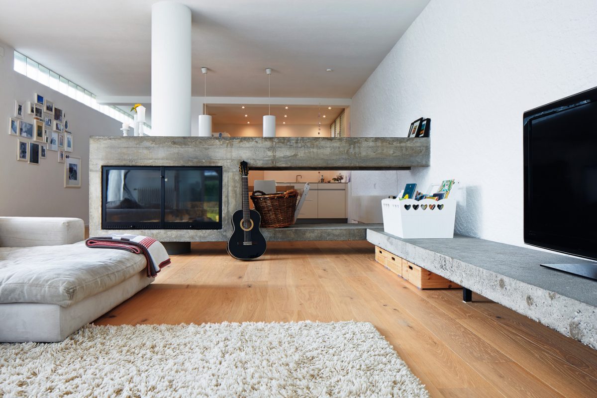 Warmes Holz unter den Füssen