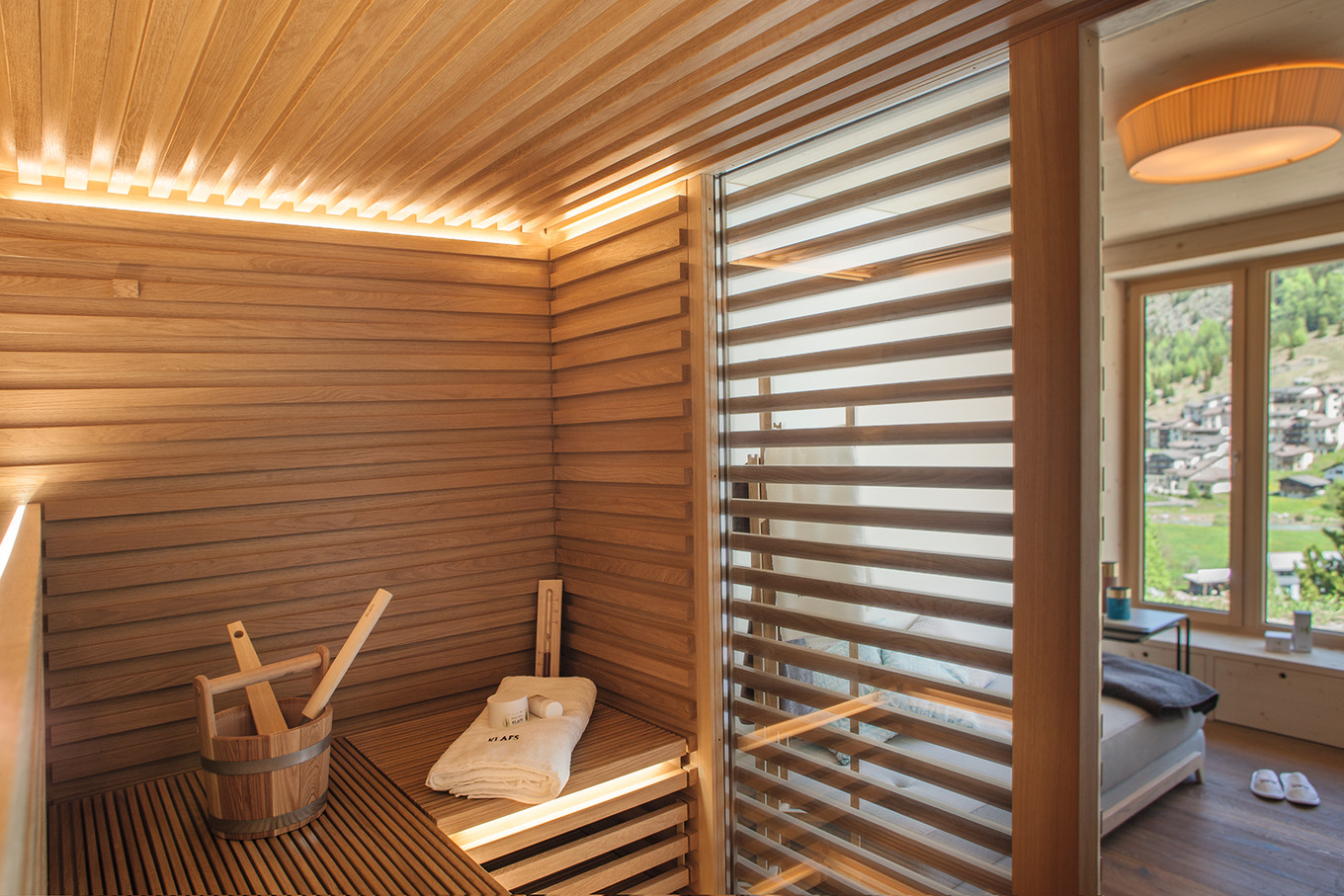 Garage wird zur Design-Sauna