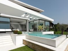 Mediterran inszeniert