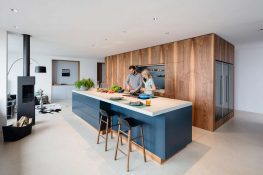 Wohnlich in Holz und Beton