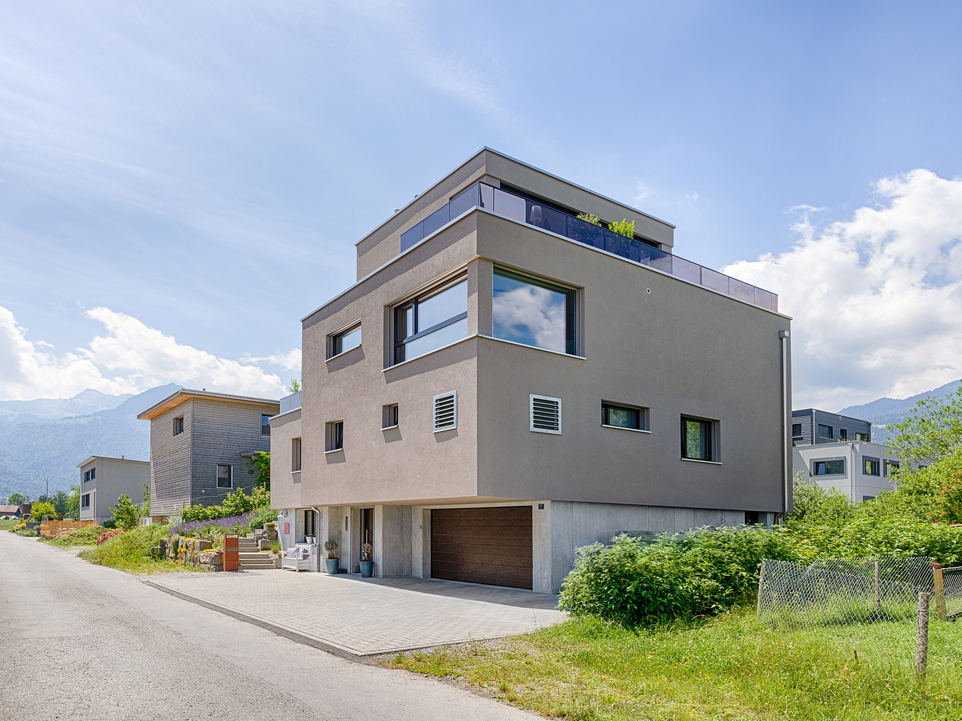 Nur ein Katzensprung zum See