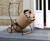 Stilvoller Gartenhelfer