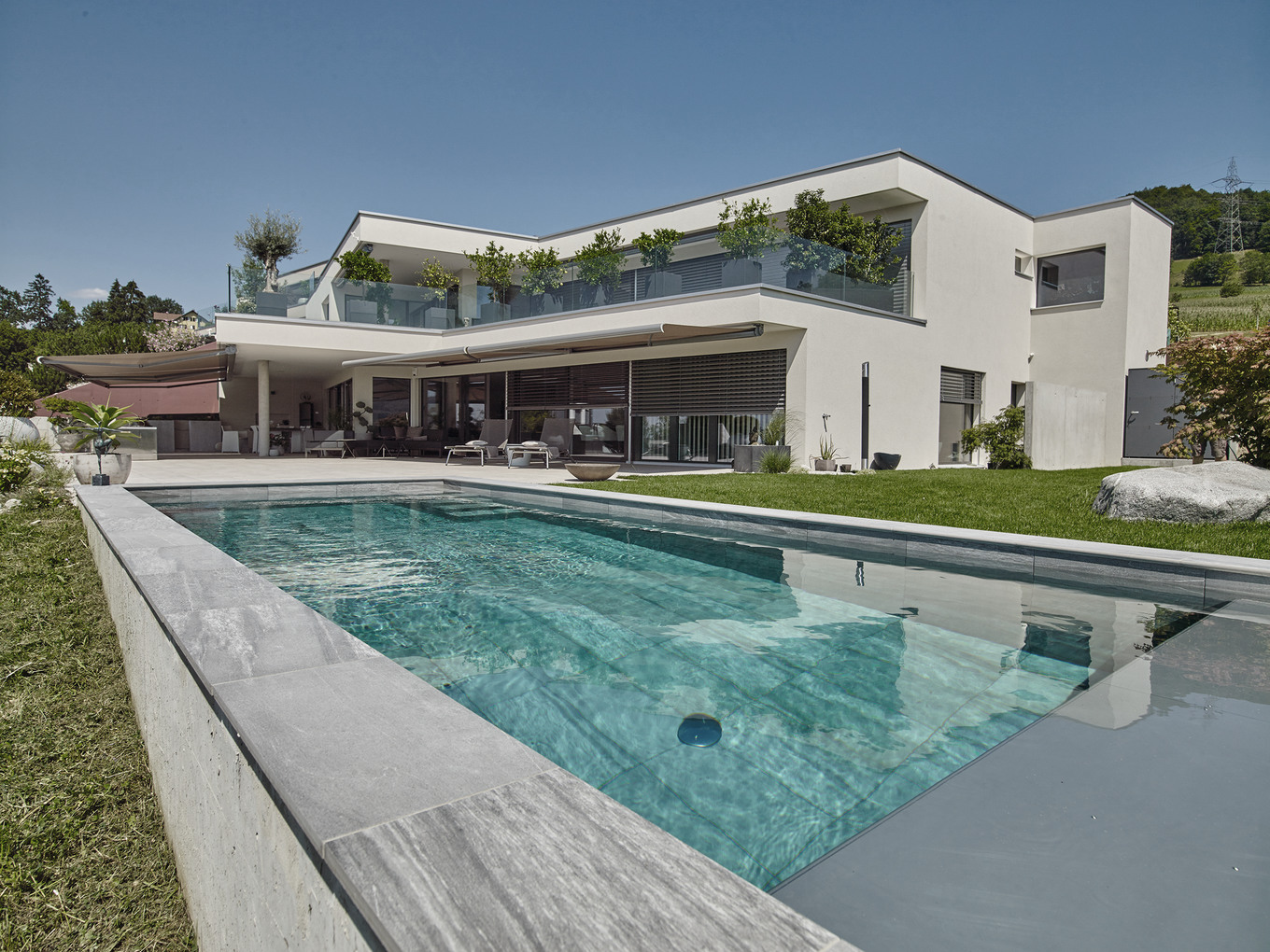 In feinsten Stein gebettet