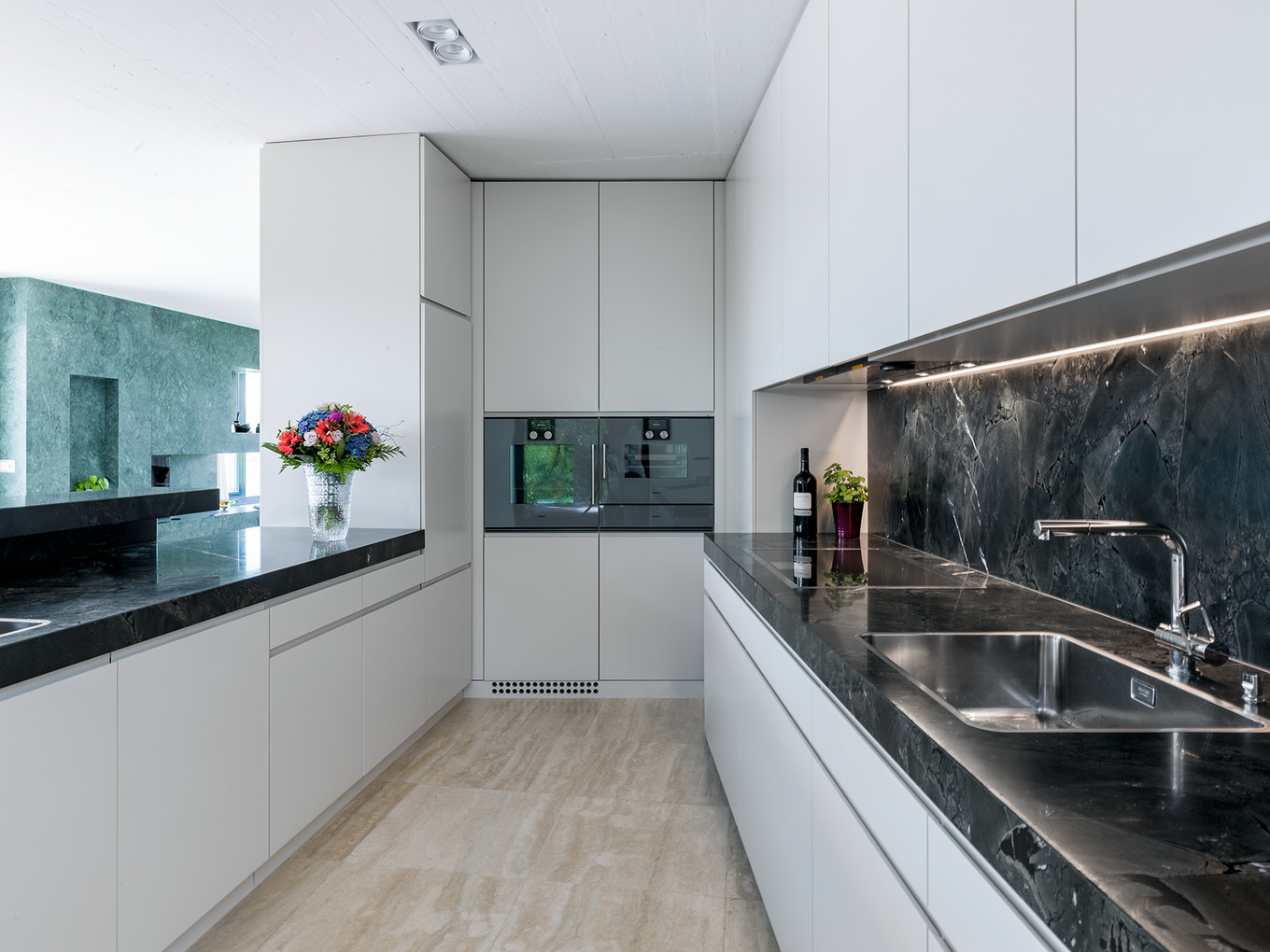 Harte Schale, natürlicher Kern