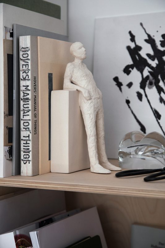 Buchstütze mit Geschichte