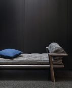 Mit dreidimensionalem Effekt