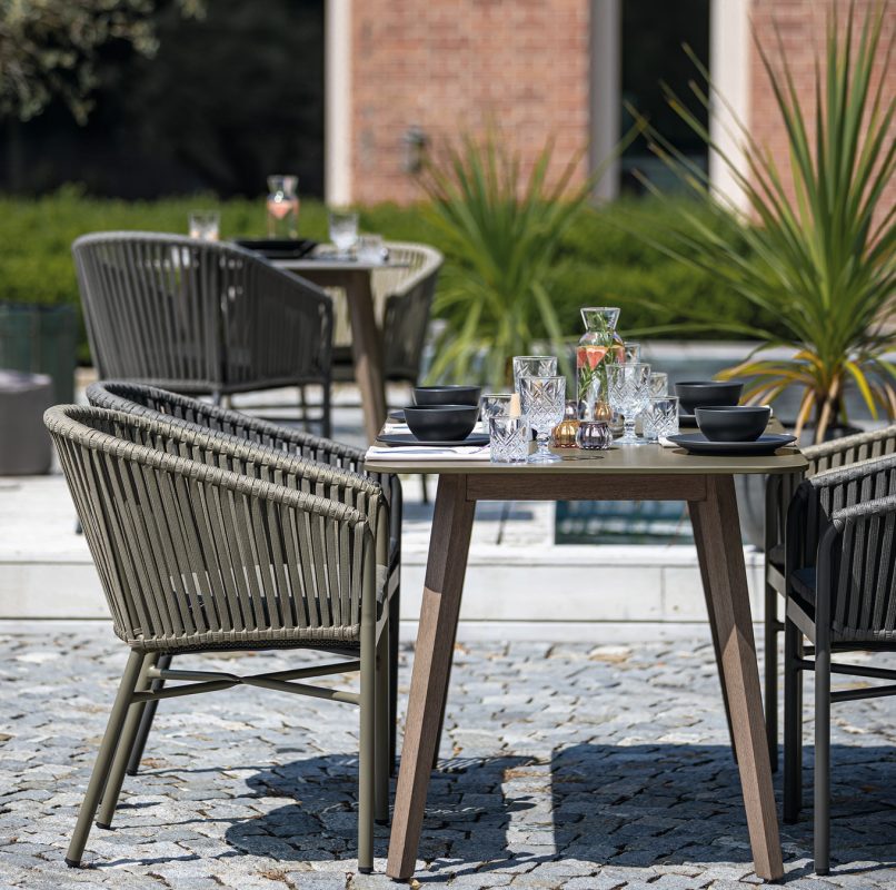 Lässiger Materialmix