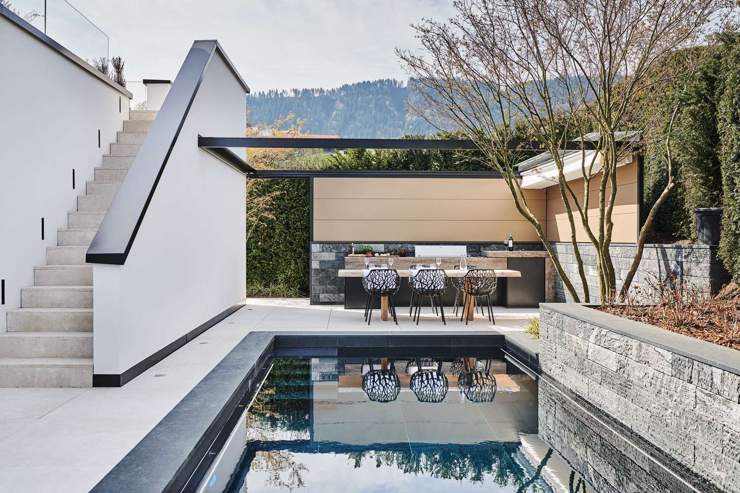 Freiluftküche am Pool