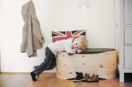 Babybett, Sitzbank oder Spielzeugbox