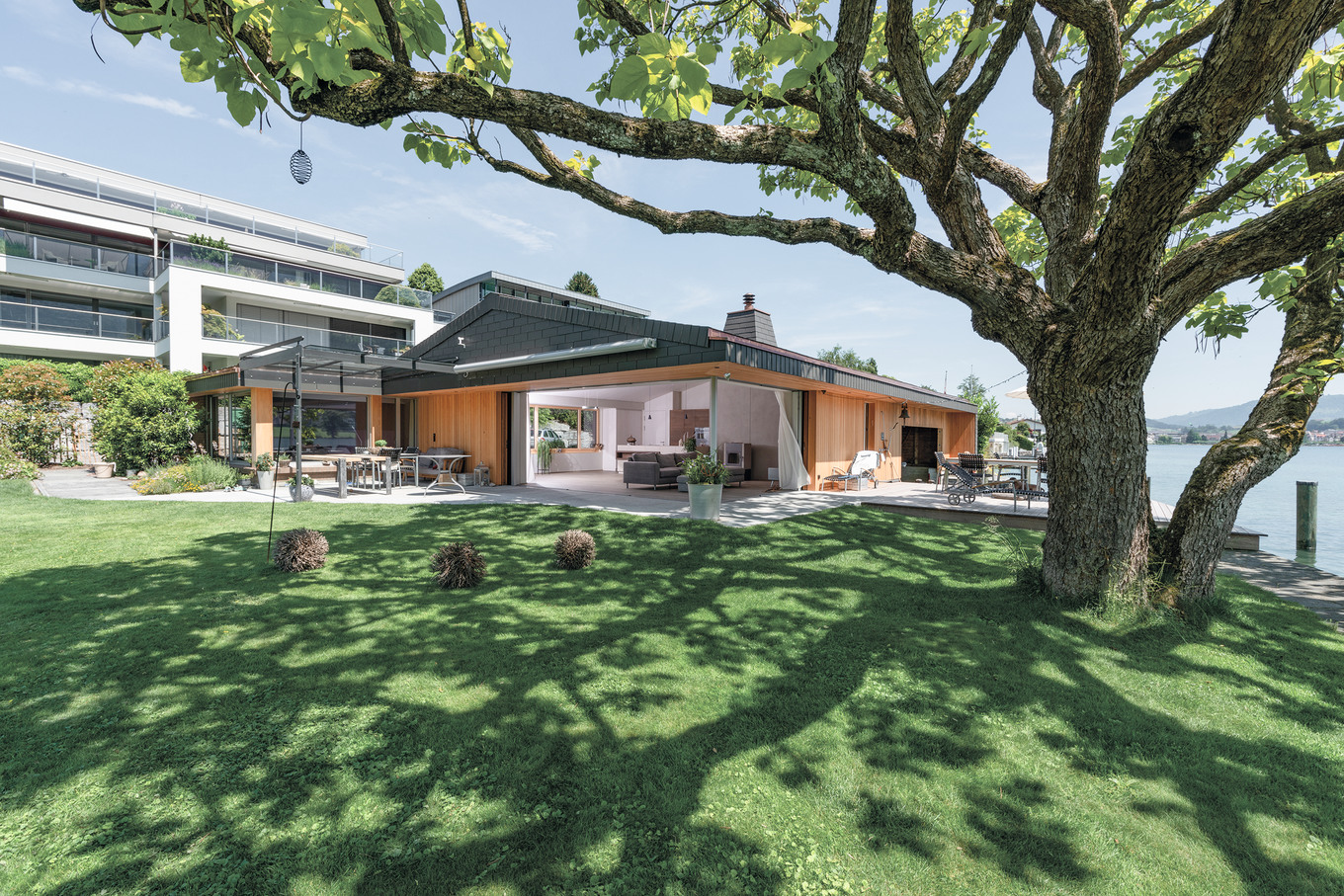 Auf Treibholz schwelgen