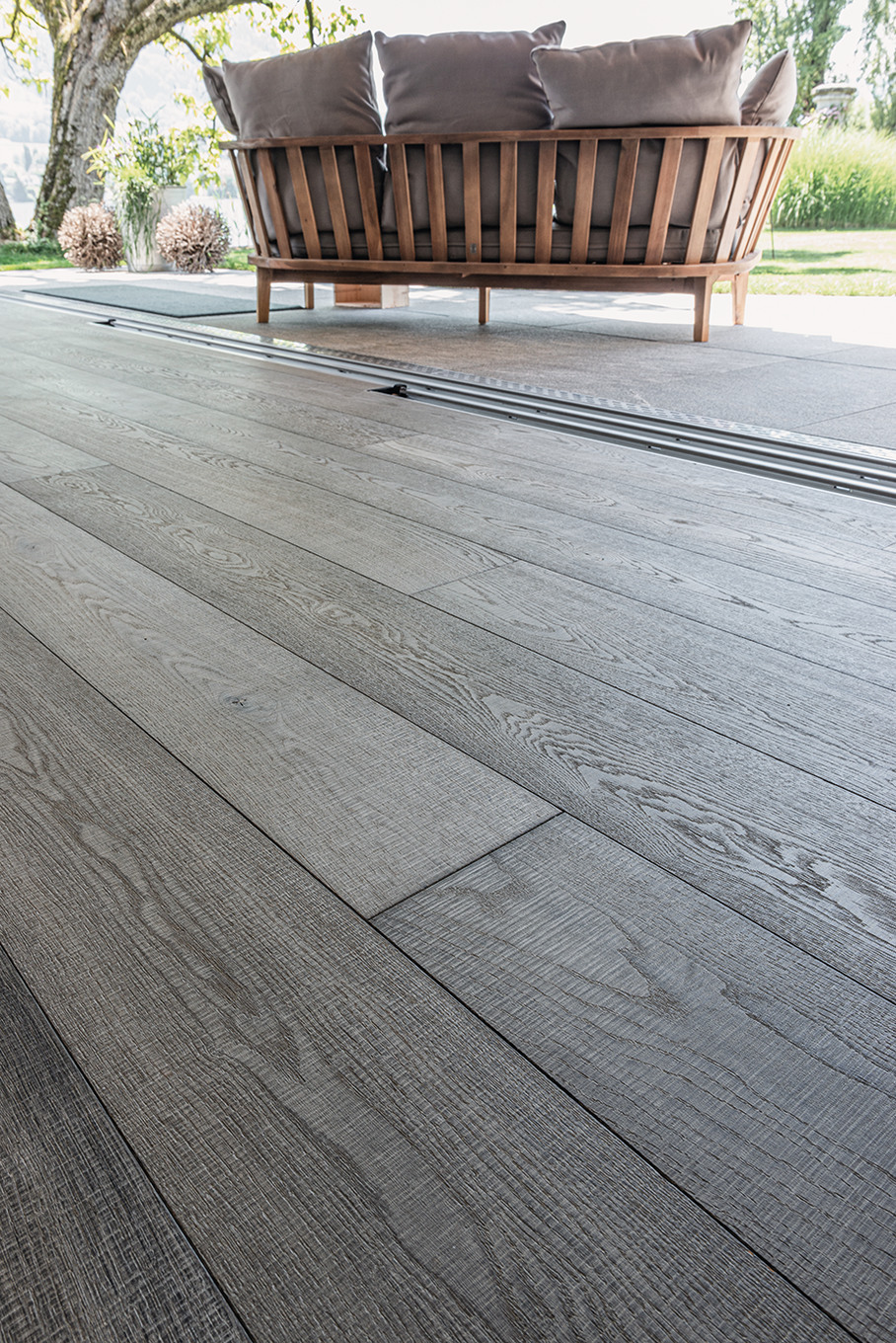 Auf Treibholz schwelgen