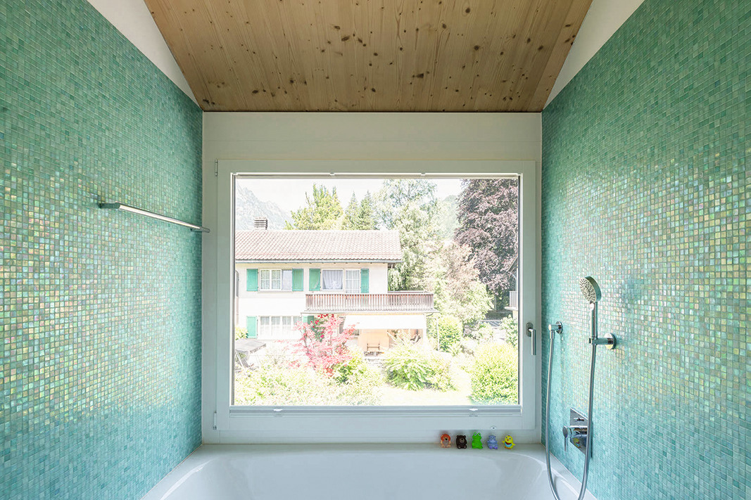 Familiennest auf Dreieckgrundstück