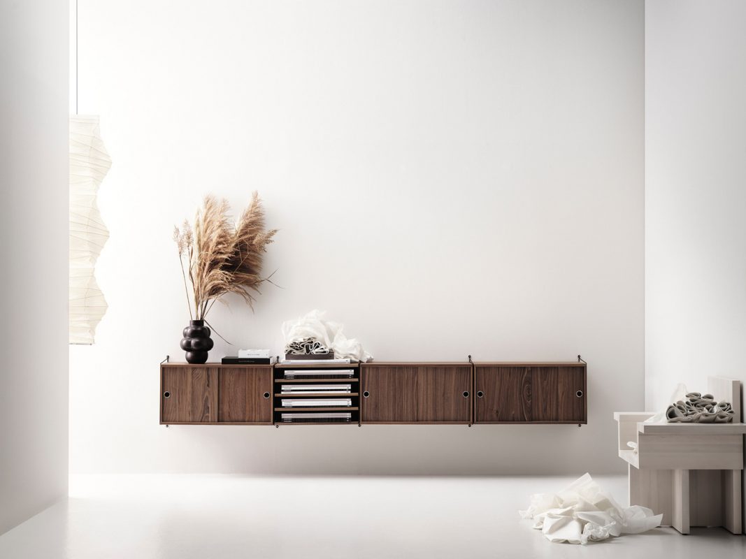 Ein Regal, das sich dem Raum anpasst