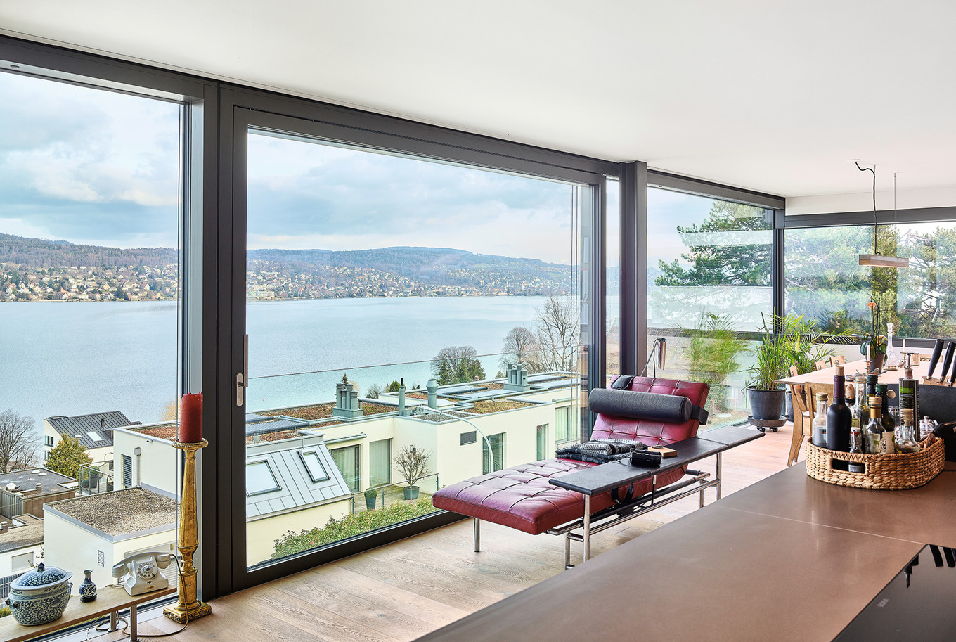 Mit «Synfinity» entstehen Fassaden mit maximalem Glasanteil und unendlicher horizontaler Ausweitung